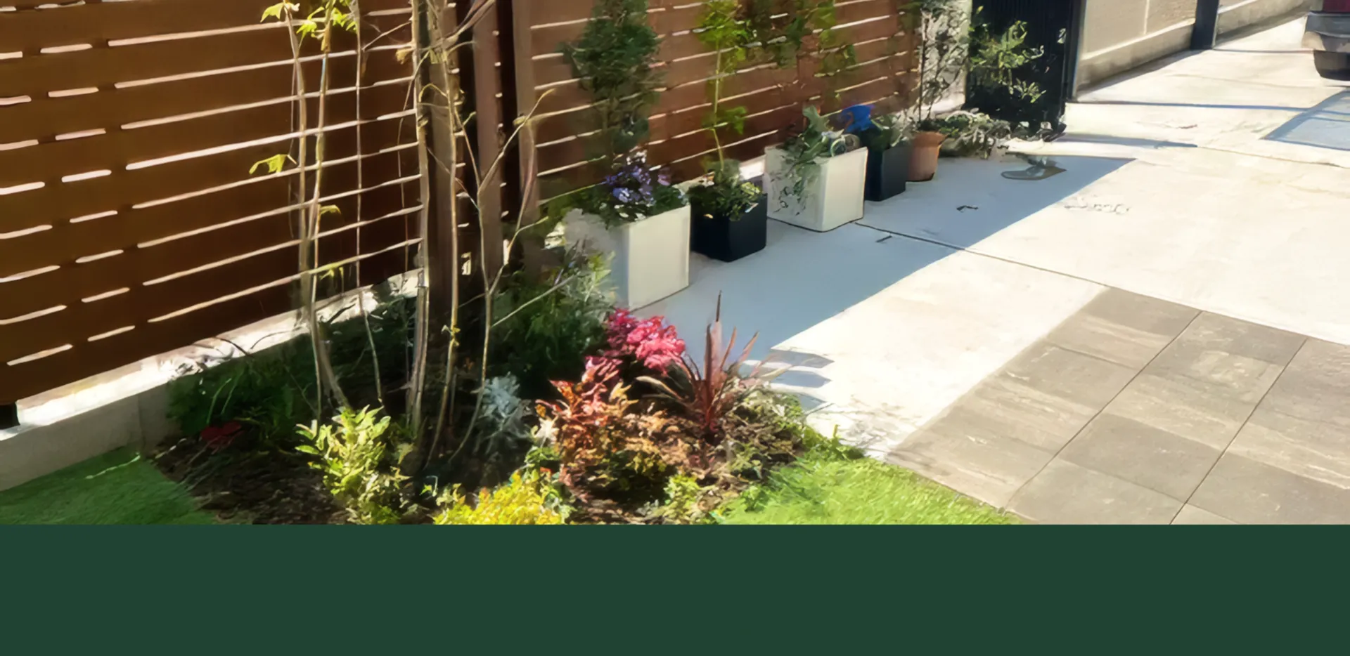 庭・芝生とウッドフェンスの施工事例