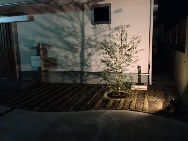 アプローチ施工例 – H様邸