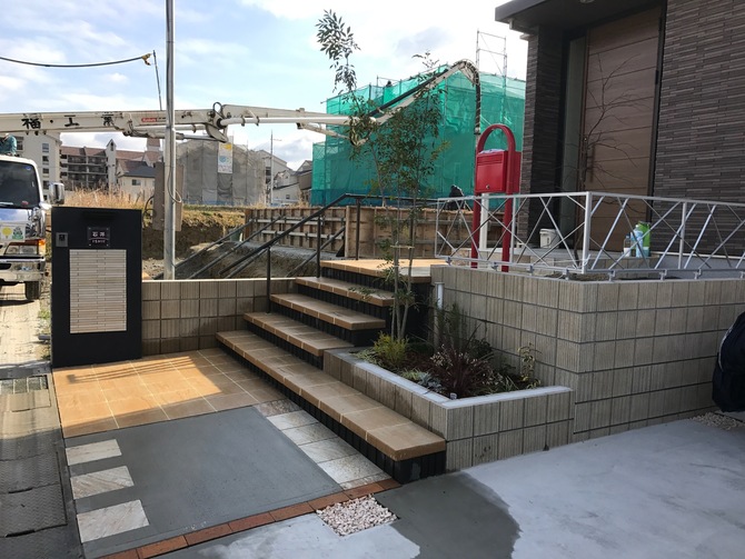 アプローチ施工例 – N様邸